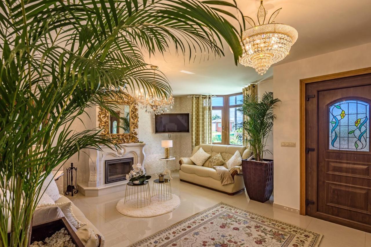 Casa Victoria Garden Con Jacuzzi Y Piscina Villa Caldas De Reis Eksteriør bilde